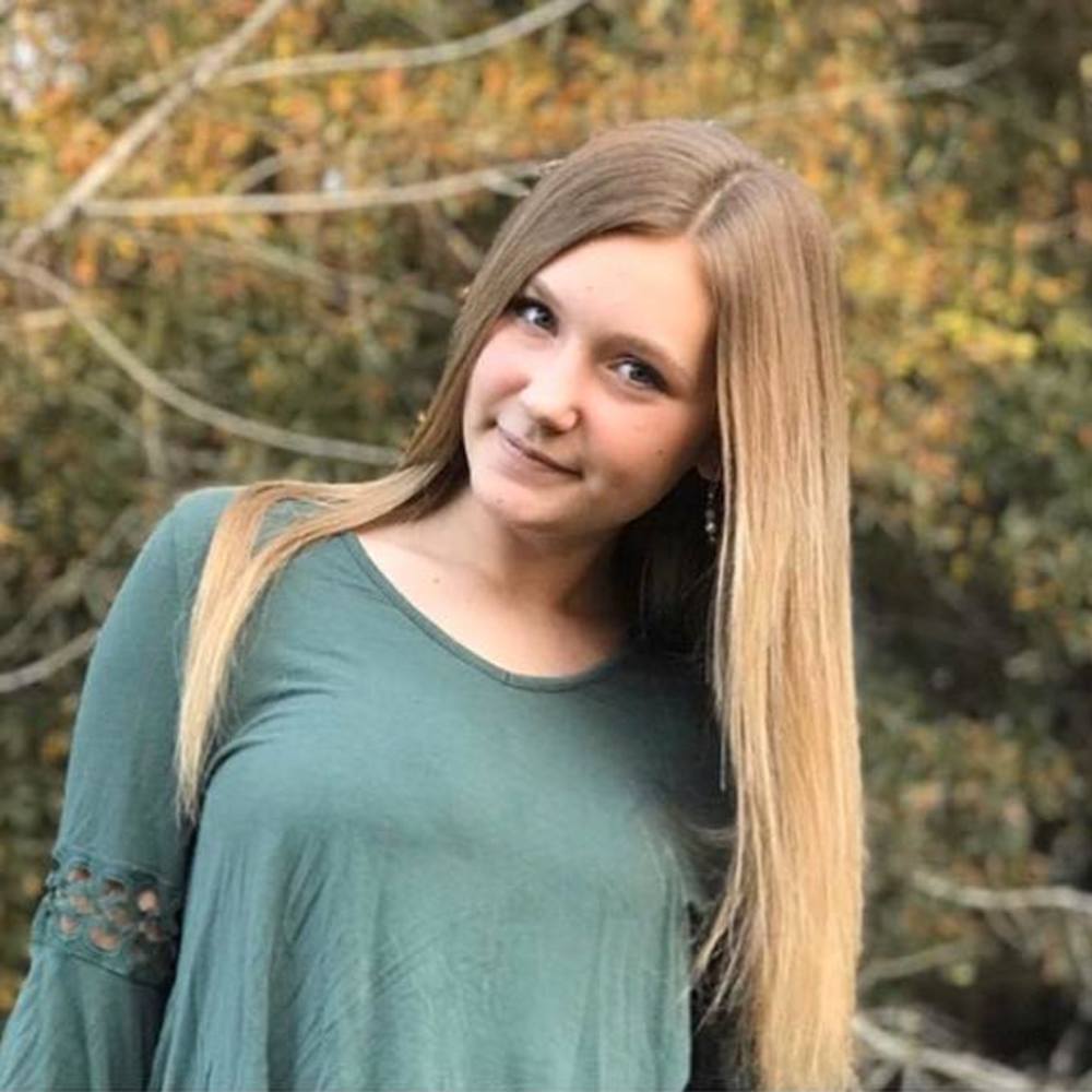 Meet your Posher, Hannah